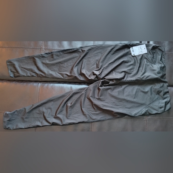 2 leggings - Picture 3 of 7